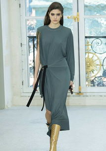 誰(shuí)穿誰(shuí)先美 2017該穿什么